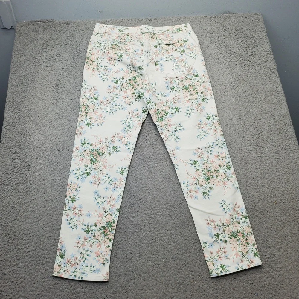Floral Print Women's Pants - Picture 2 of 13